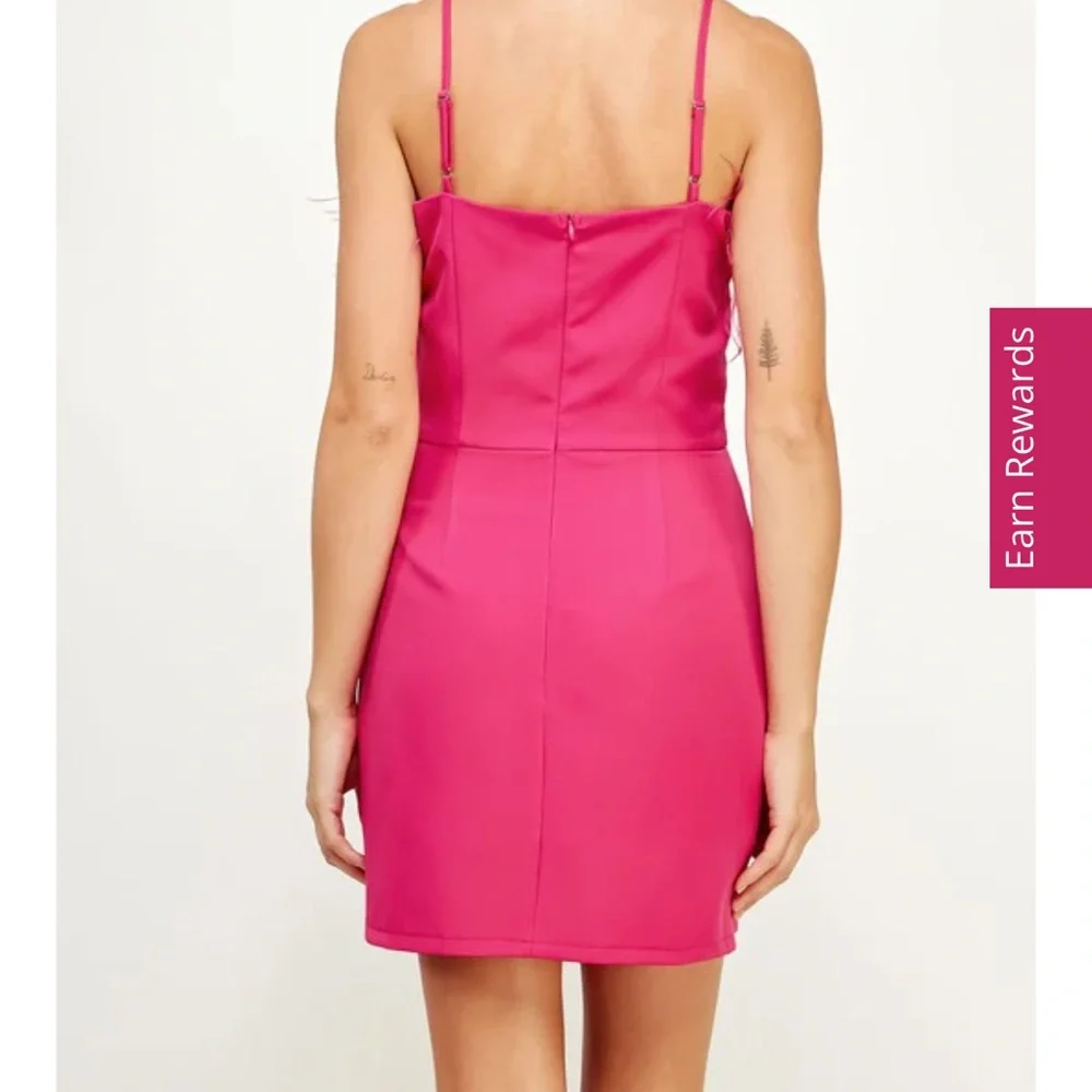 Strut & Bolt Pink Feather-Trim Dress M - Picture 3 of 5